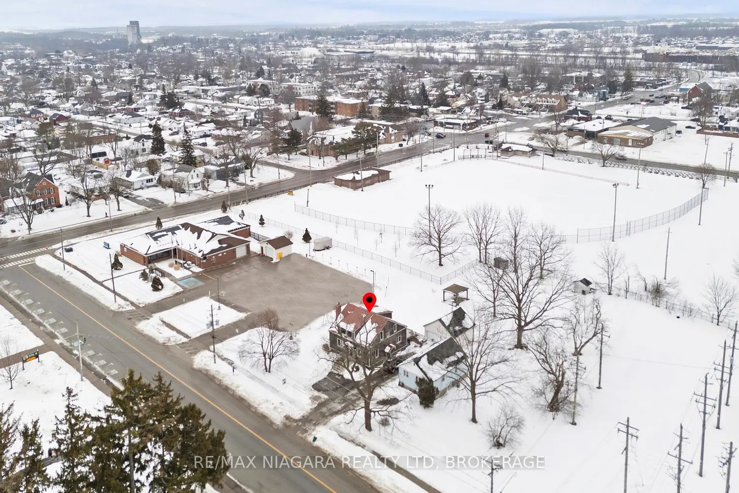 Additional image 16 of 401 Fielden Avenue