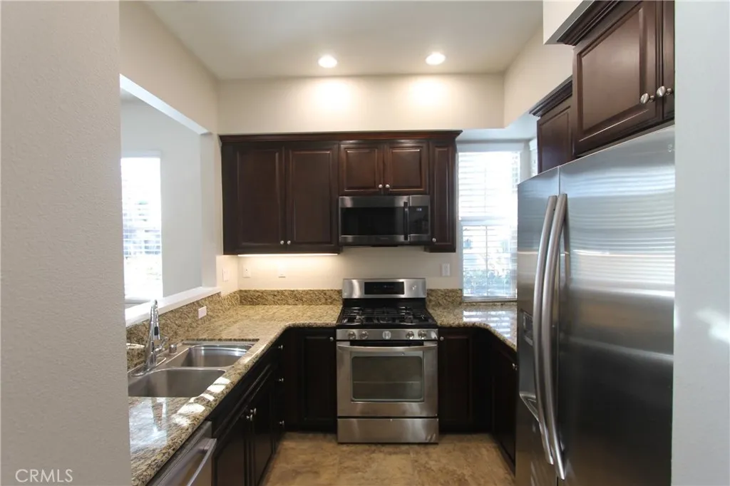 Additional image 21 of 21 Quartet, Irvine, CA 92618