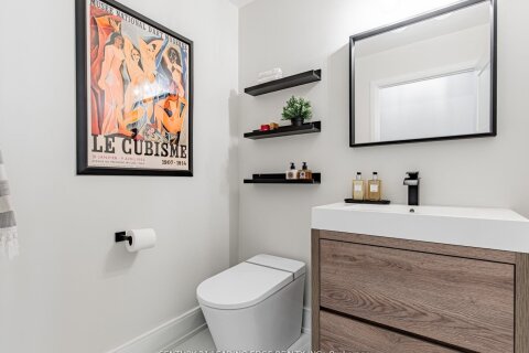 Additional image 8 of 515-138 Princess Street, Toronto, ON, M5A 0B1