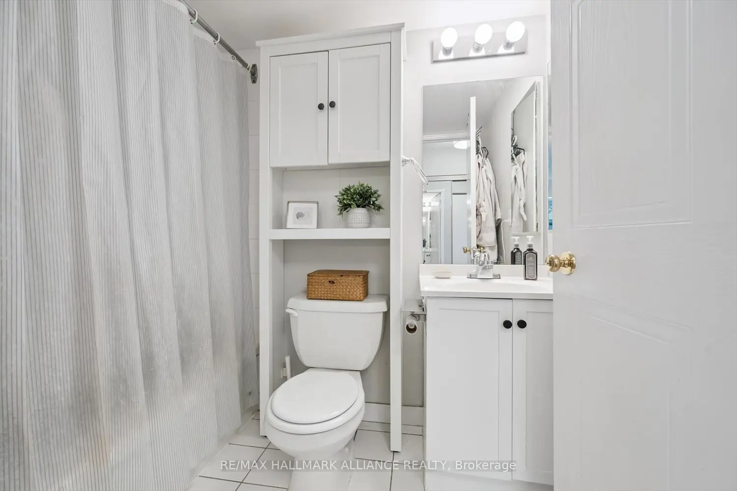 Additional image 16 of 135 Hillcrest Avenue 507