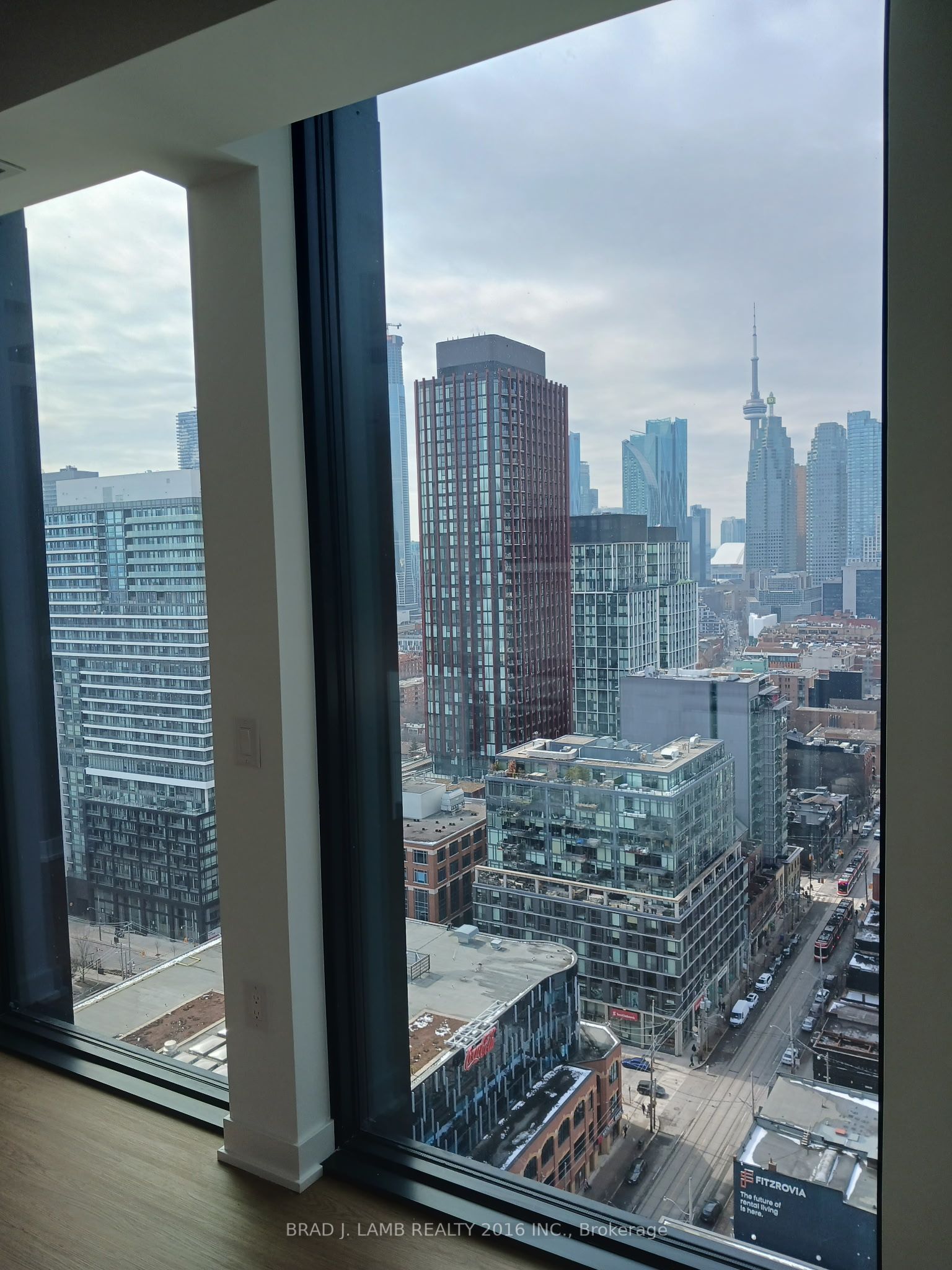 Additional image 5 of 2605-284 King Street, Toronto, ON, M5A 1K4