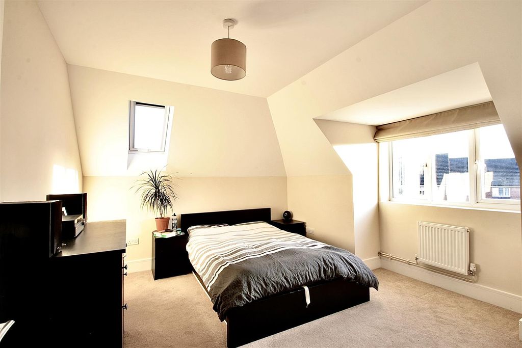 Additional image 20 of 10 bed flat for saleCollege Road, Woking GU22