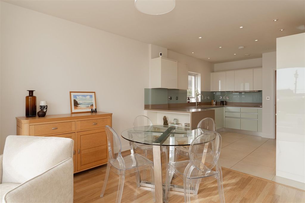 Additional image 10 of 3 bed flat for saleMarine Parade, Worthing BN11