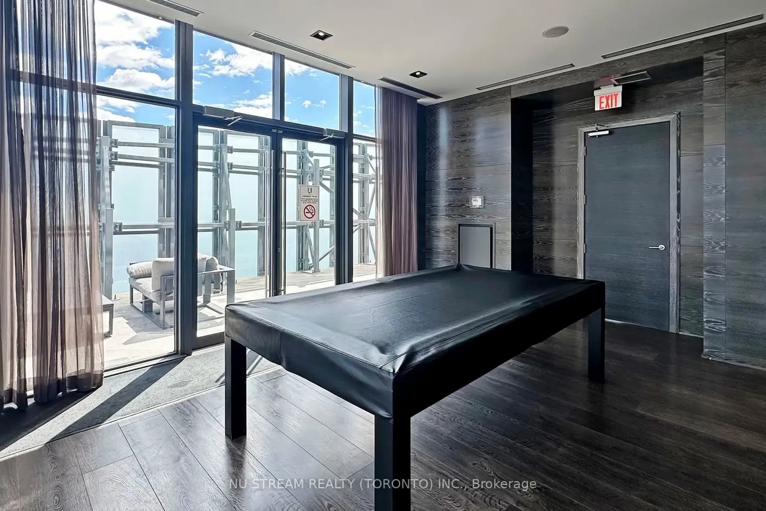 Additional image 18 of 1080 Bay Street 1403