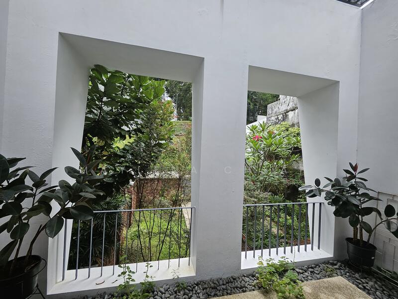 Additional image 6 of Cairnhill Orchard Emerald Hill