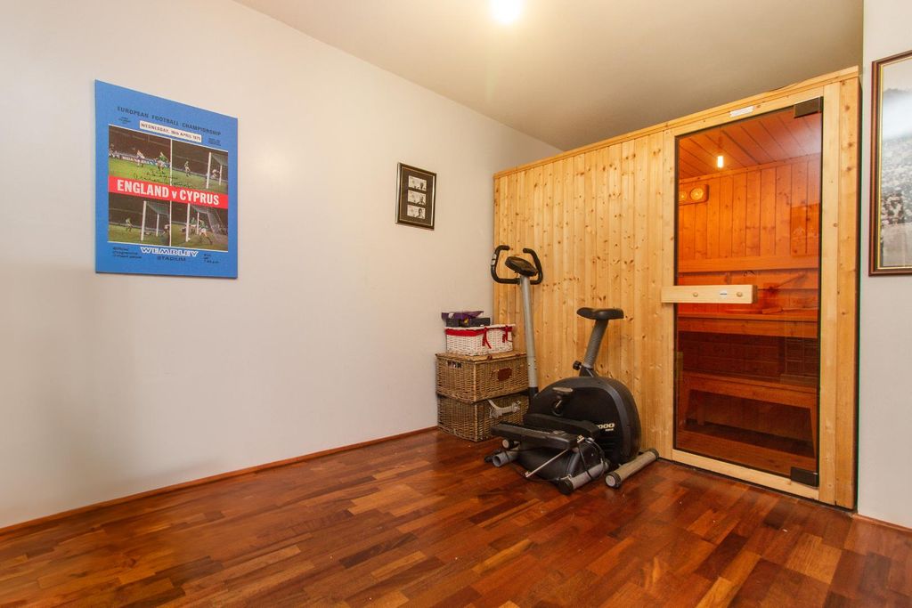 Additional image 9 of 4 bed flat for saleDuke Street, North Shields NE29