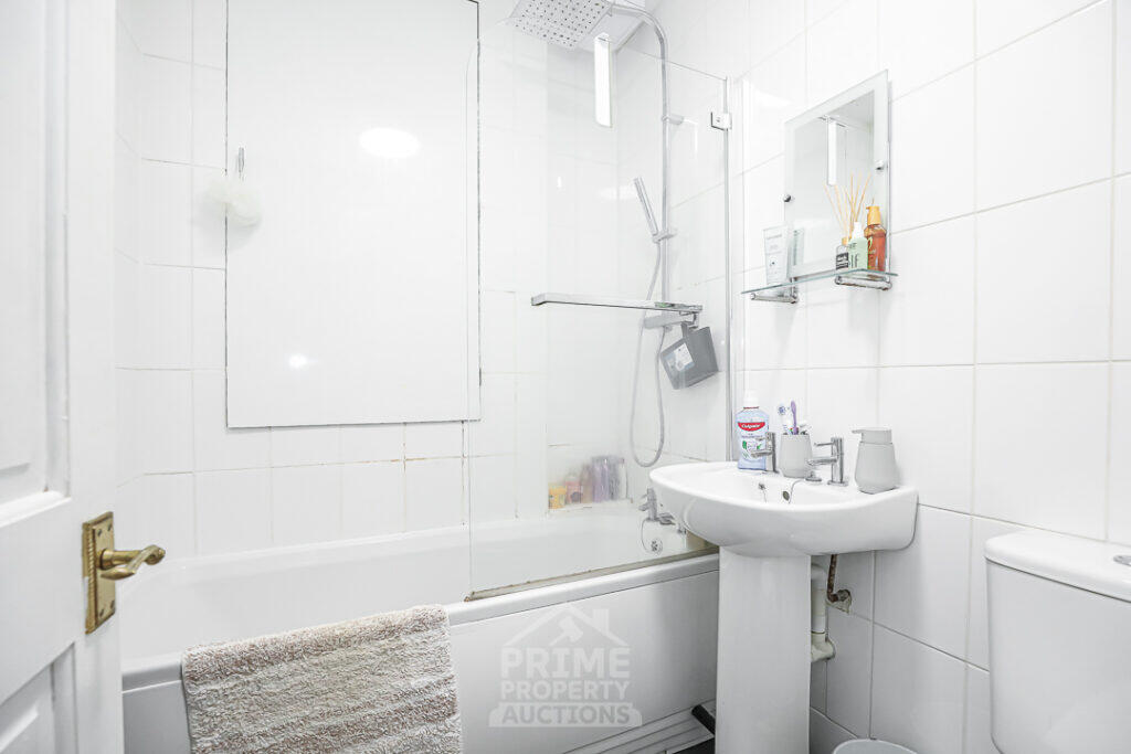 Additional image 9 of 65a Rosemount Viaduct, Aberdeen, AB25 1NR