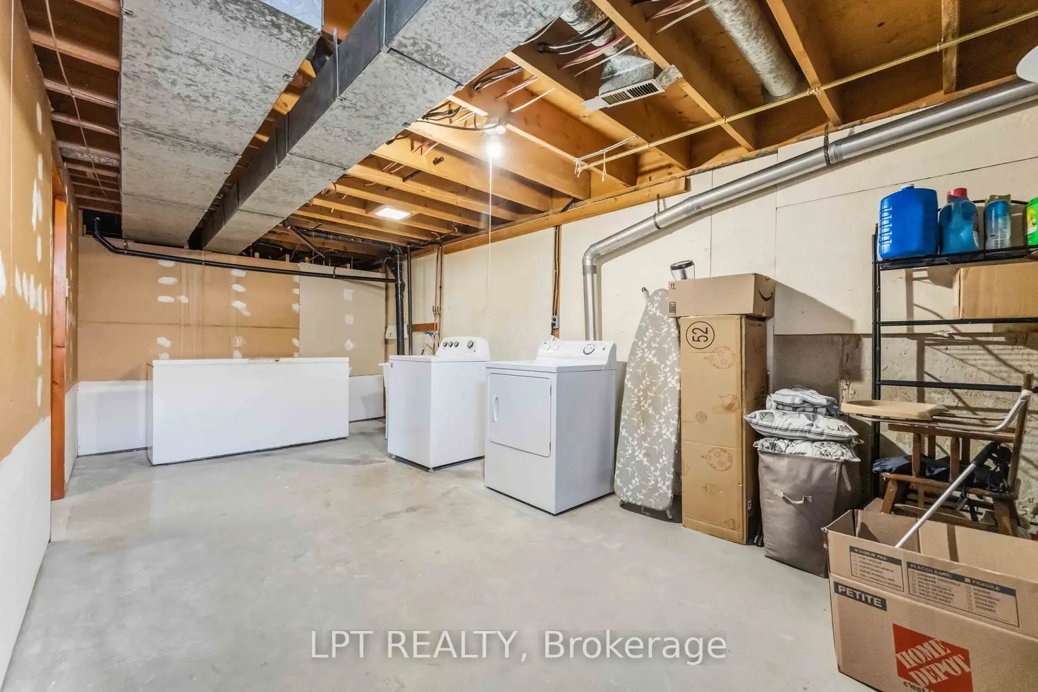 Additional image 17 of 1471 Northdale Street