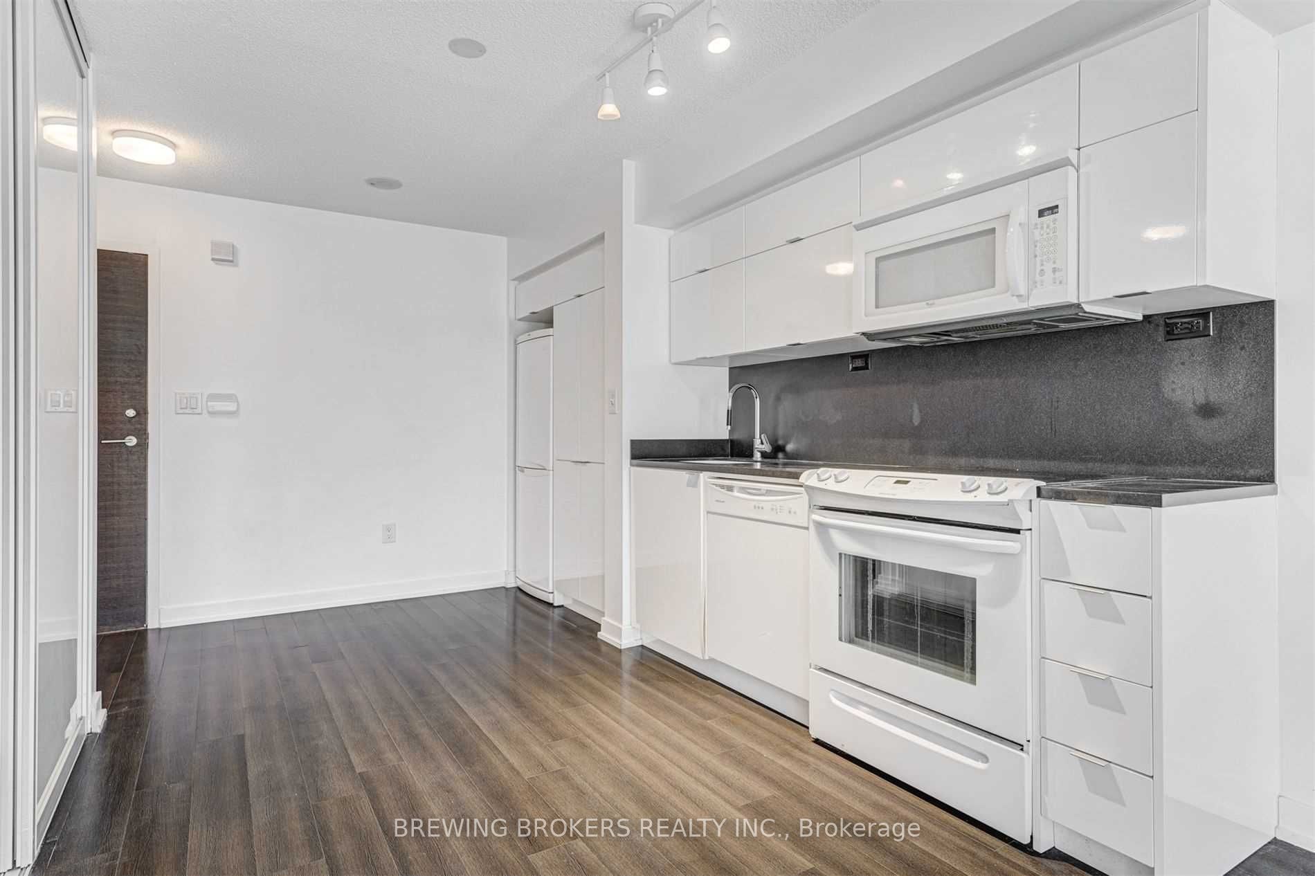 Additional image 3 of 1903-21 Iceboat Terrace, Toronto, ON, M5V 4A9