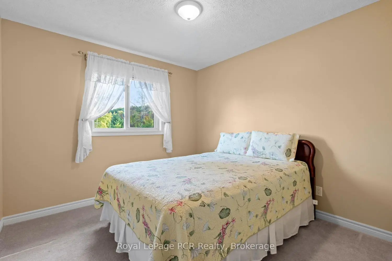 Additional image 4 of 423 1St Street