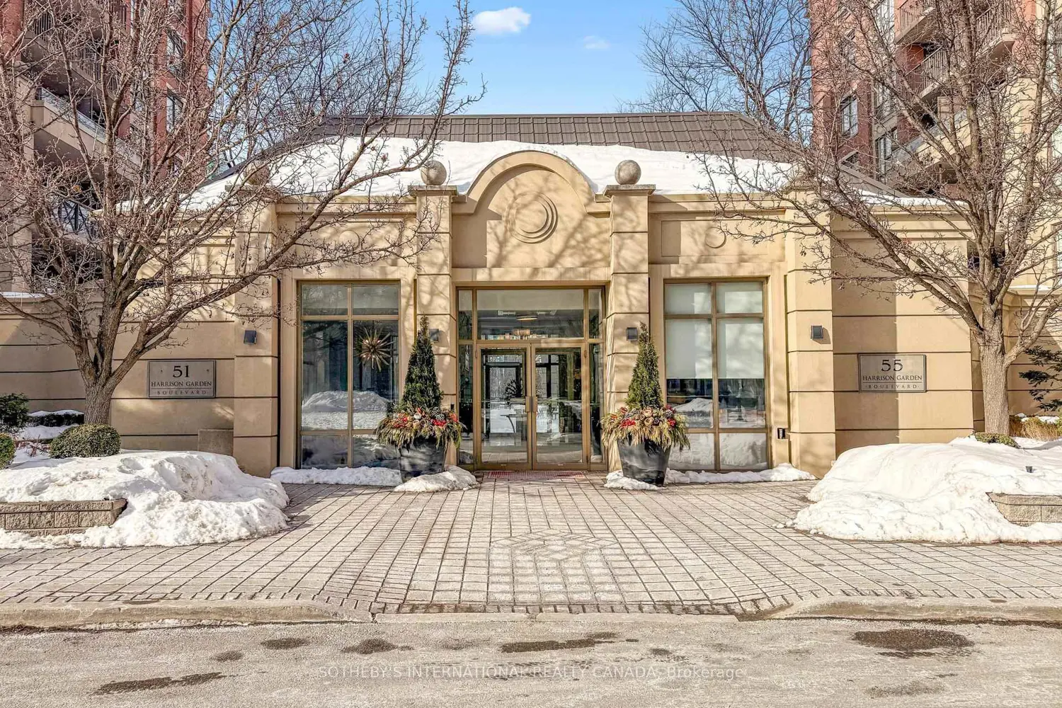 55 Harrison Garden Boulevard 204