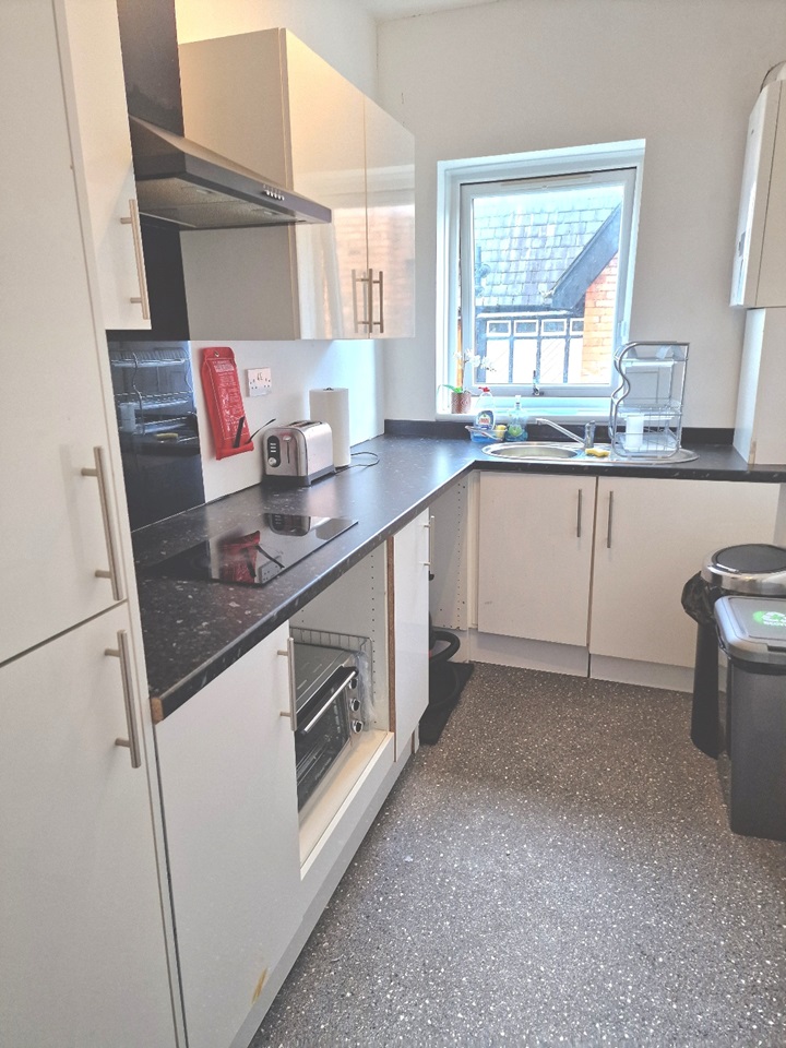 Additional image 13 of Studio Flat, Clarendon Road, B16, N1 7GU