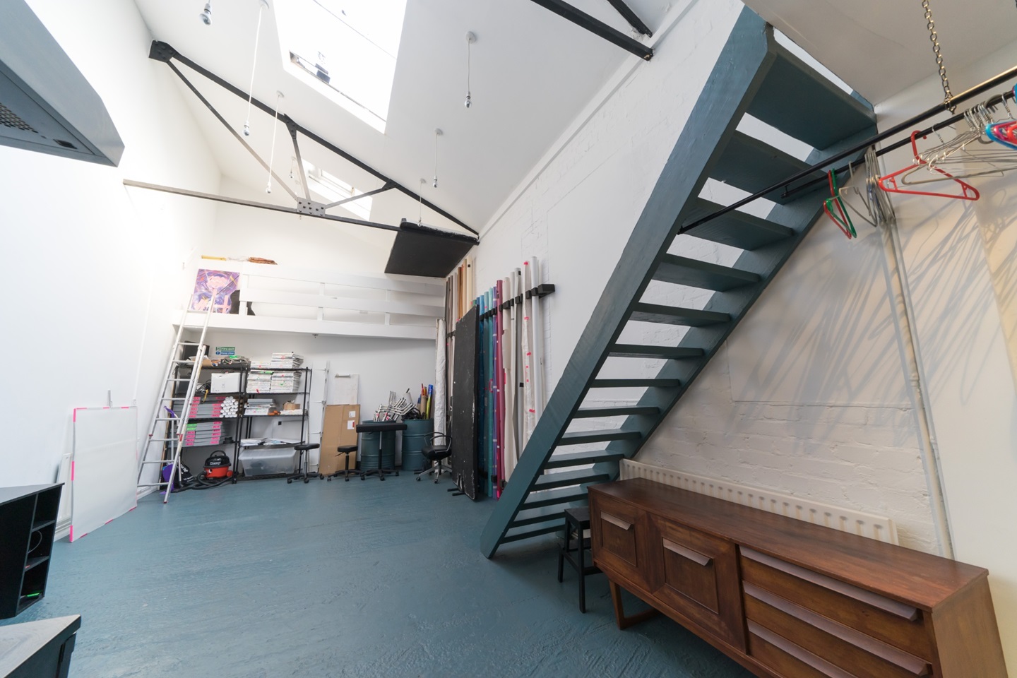 1 Bed Flat, Wadeson Street, E2, N1 7GU