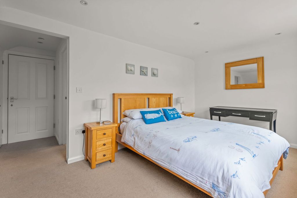 Additional image 5 of 4 bed flat for saleMarket Street, Salcombe TQ8