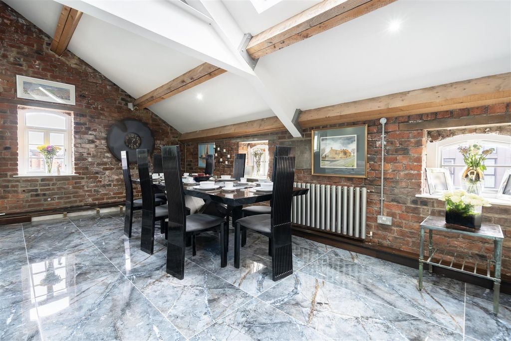 Additional image 5 of 4 bed flat for saleDuke Street, North Shields NE29