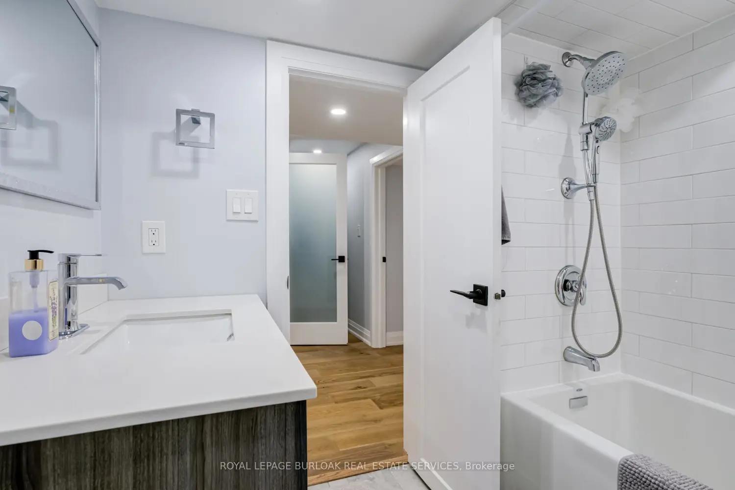 Additional image 17 of 5199 Broughton Crescent