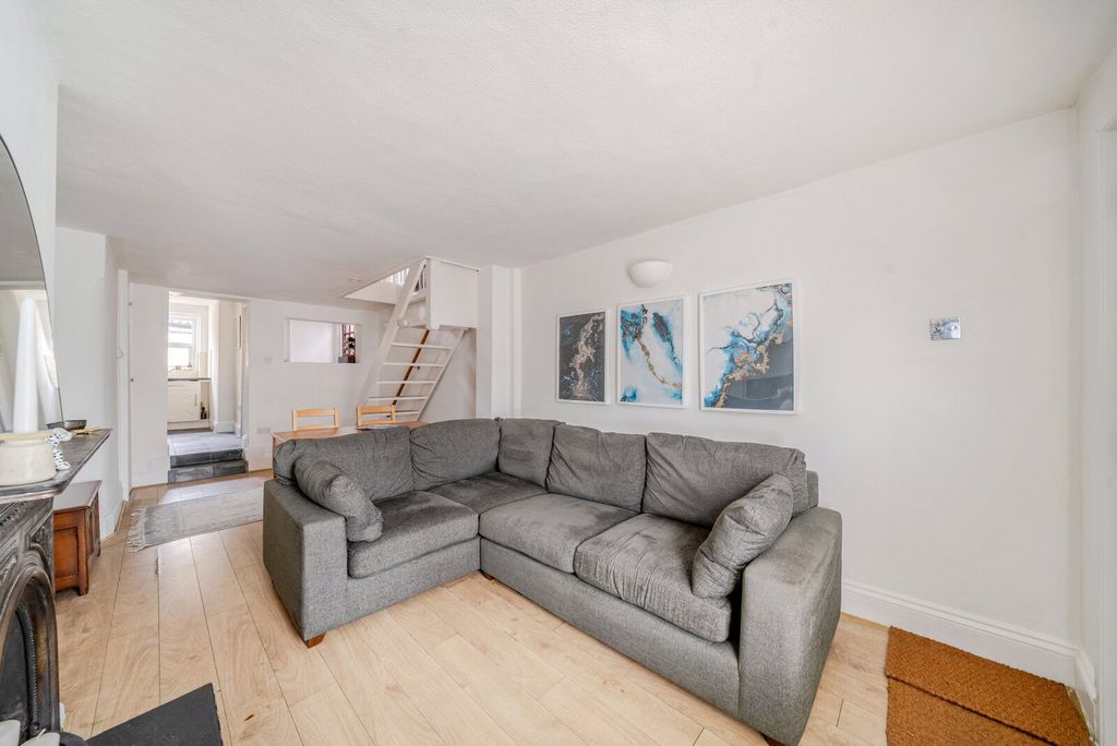 Additional image 3 of 2 bed terraced house for saleHeath Road, Weybridge KT13