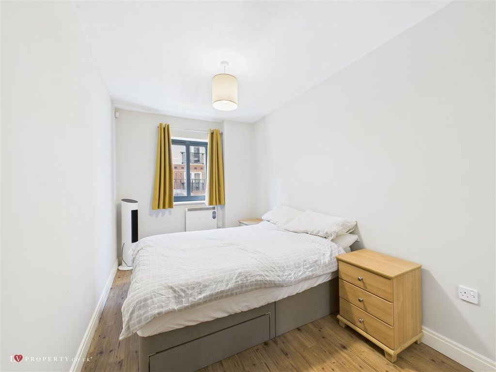 Additional image 10 of 2 bed flat for saleNewhall Hill, Birmingham, West Midlands B1