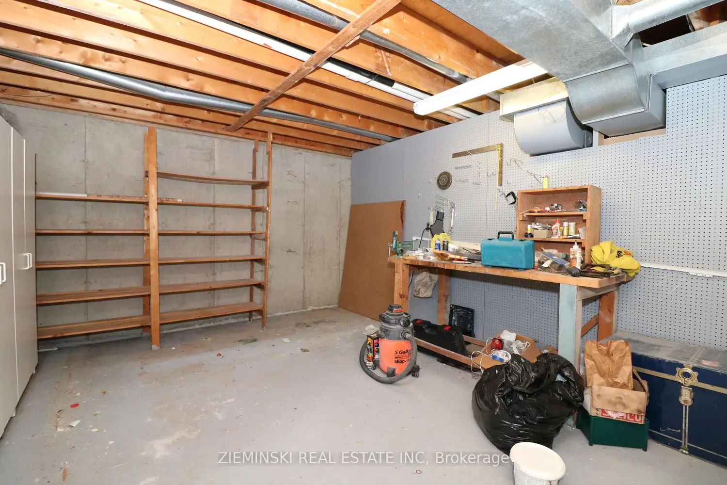 Additional image 16 of 619 Reynolds Street