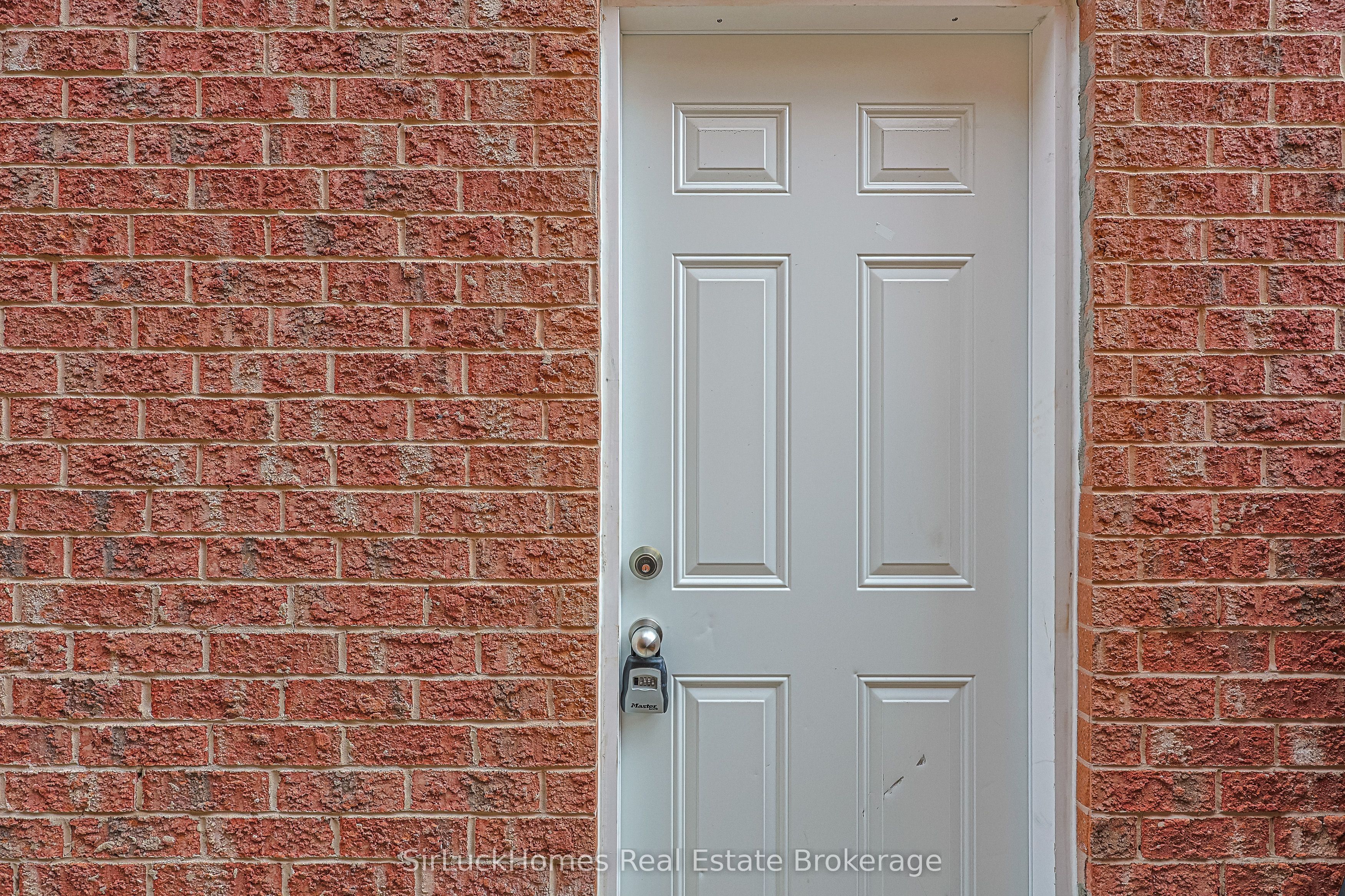 Additional image 3 of 83 Rocky Mountain Crescent, Brampton, ON, L6R 1E8