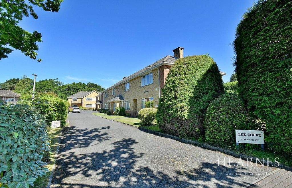 Block of flats for saleFernlea Avenue, Ferndown BH22