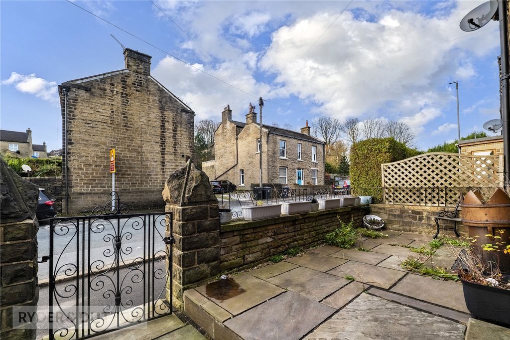 Additional image 18 of 3 bed semi-detached house for saleNew Mill Road, Holmfirth, West Yorkshire HD9