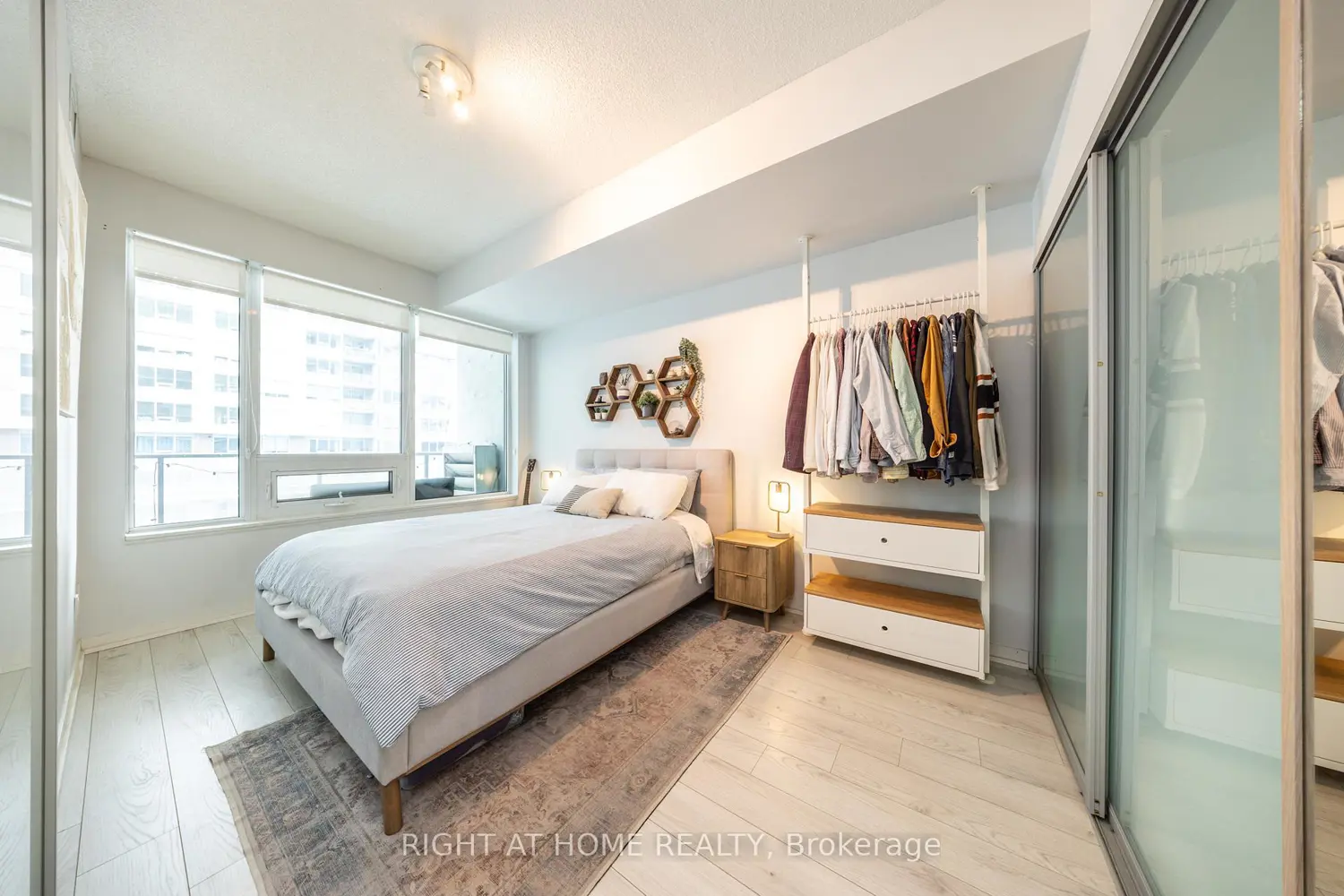 Additional image 8 of 55 East Liberty Street 615