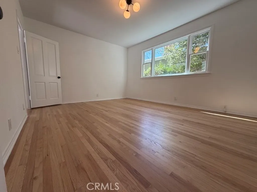 Additional image 11 of 15440 Dickens St, Sherman Oaks, CA 91403