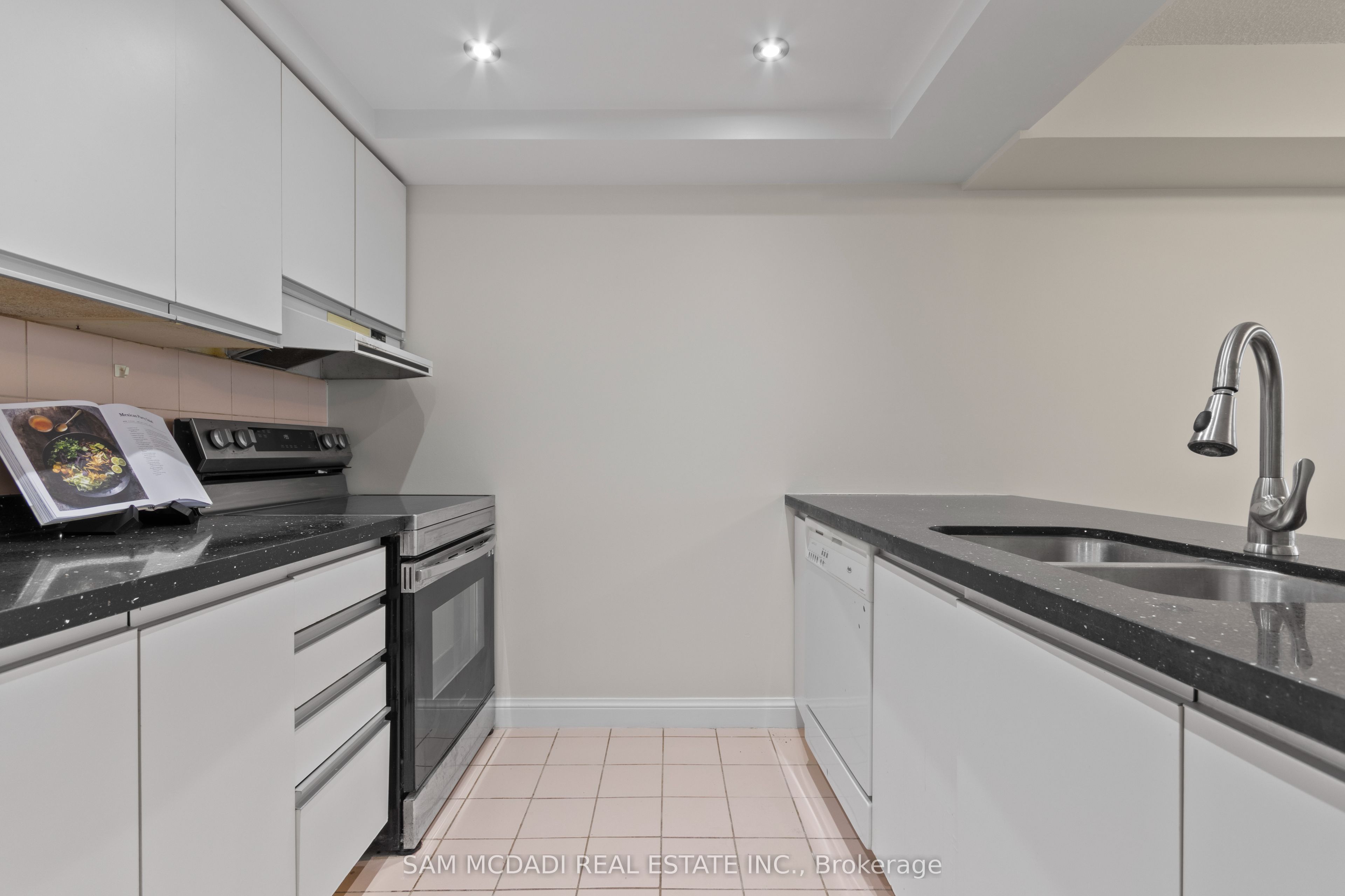 Additional image 4 of 2106-24 Hanover Road S, Brampton, ON, L6S 5K8