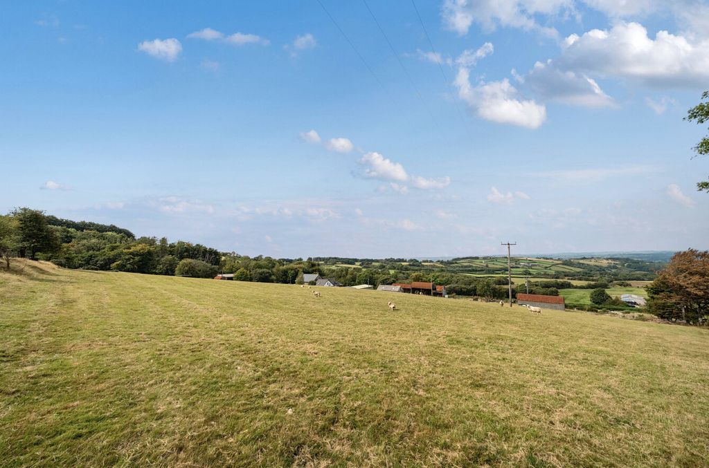 4 bed farm for saleCwmann, Lampeter SA48 photo 5