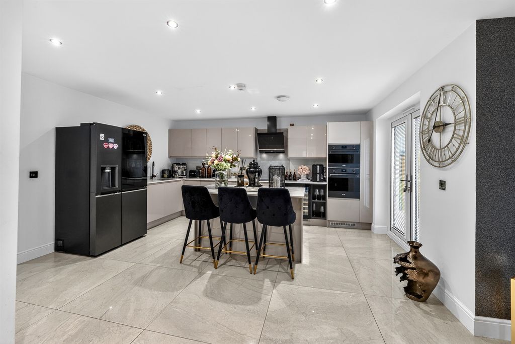 Additional image 8 of 4 bed detached house for saleKiln Drive, Stewarton, Kilmarnock KA3