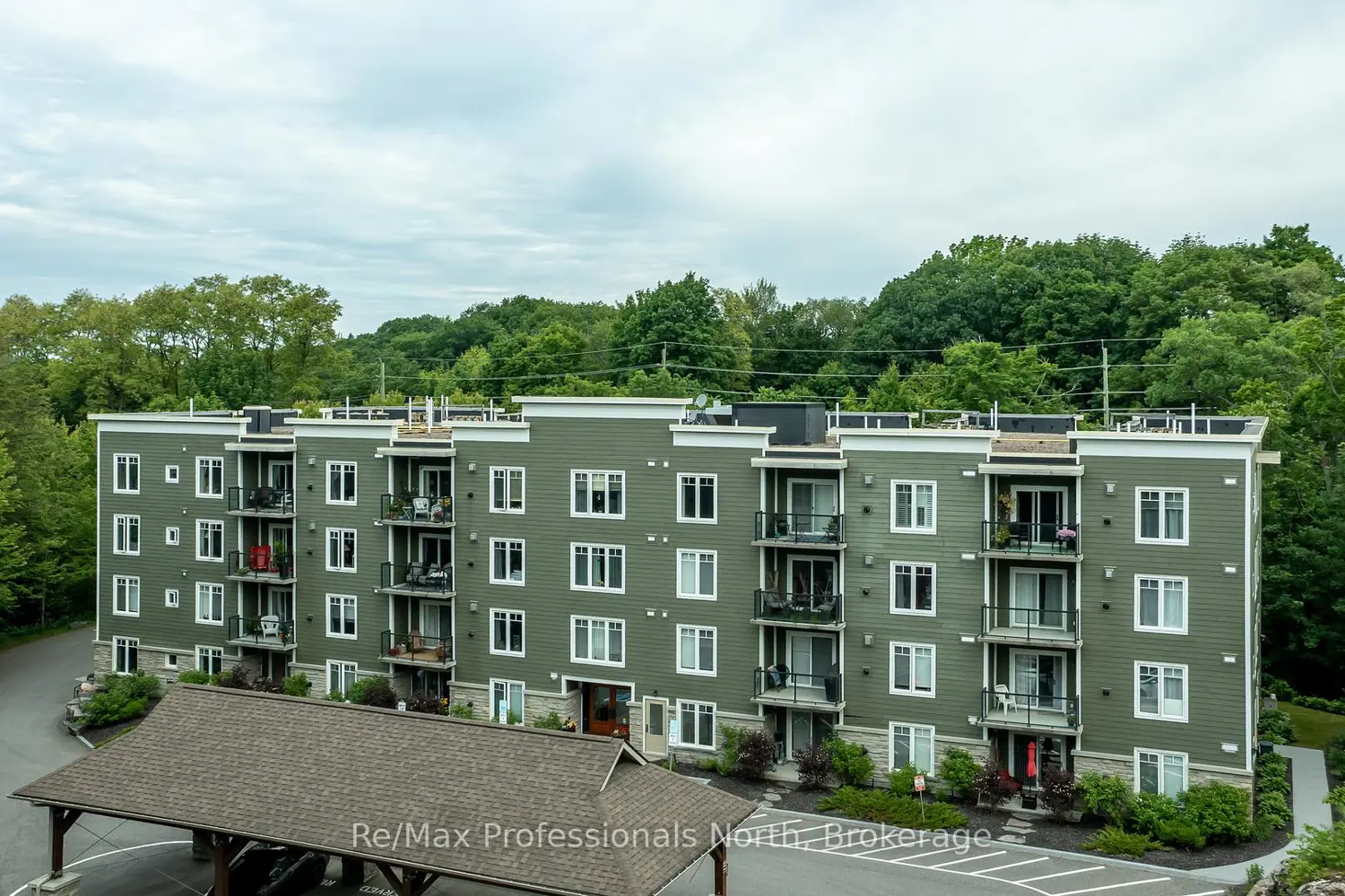 Additional image 16 of 391 James Street 302