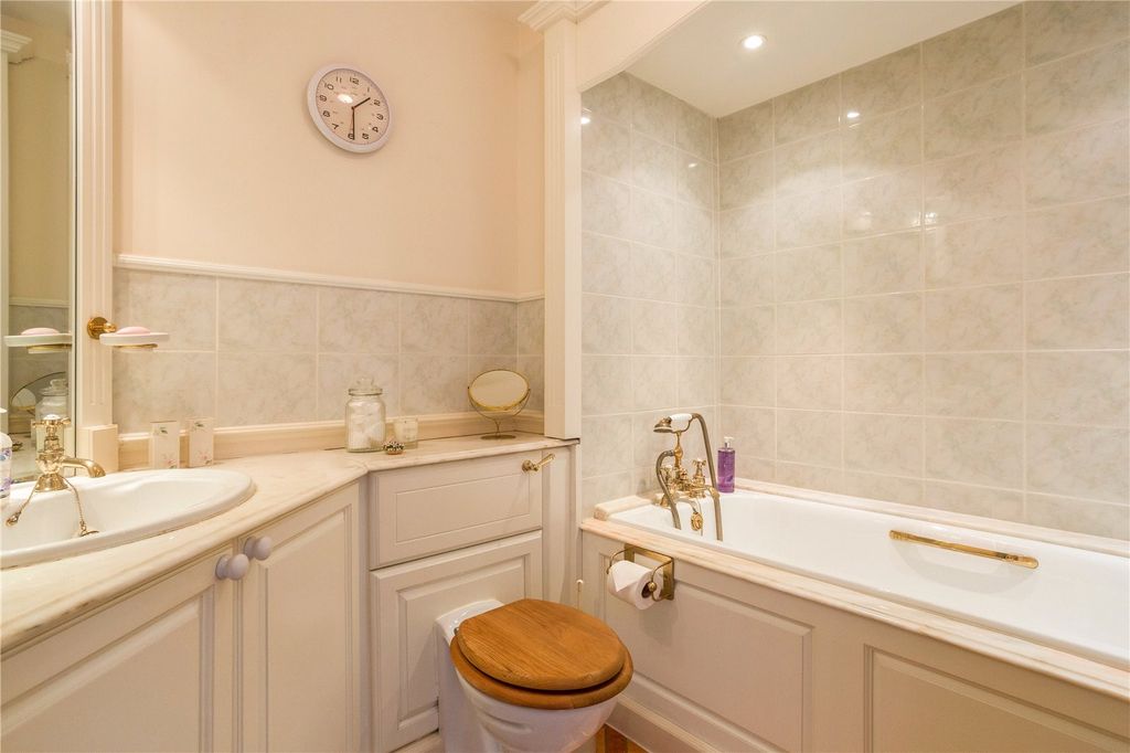 Additional image 8 of 2 bed flat for saleGrand Parade, Bath BA2