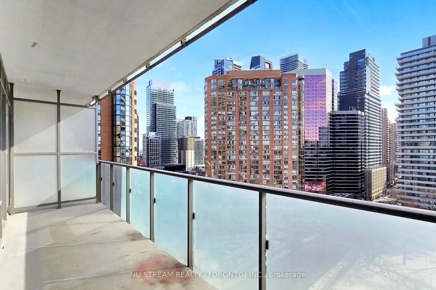Additional image 14 of 1080 Bay Street 1403