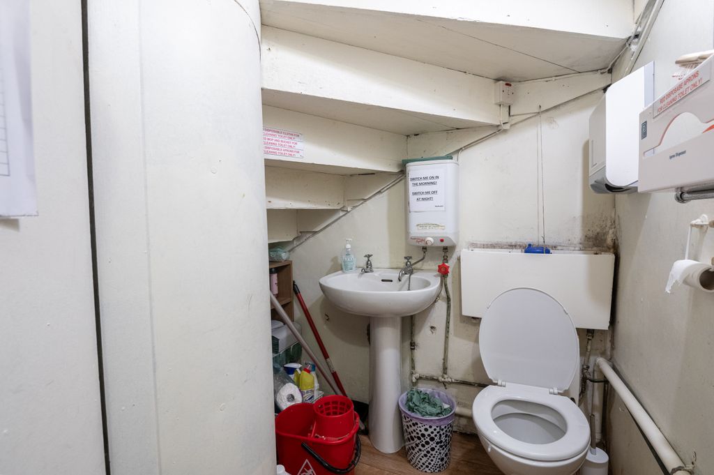 Additional image 8 of 3 bed flat for saleCromwell Street, Stornoway HS1