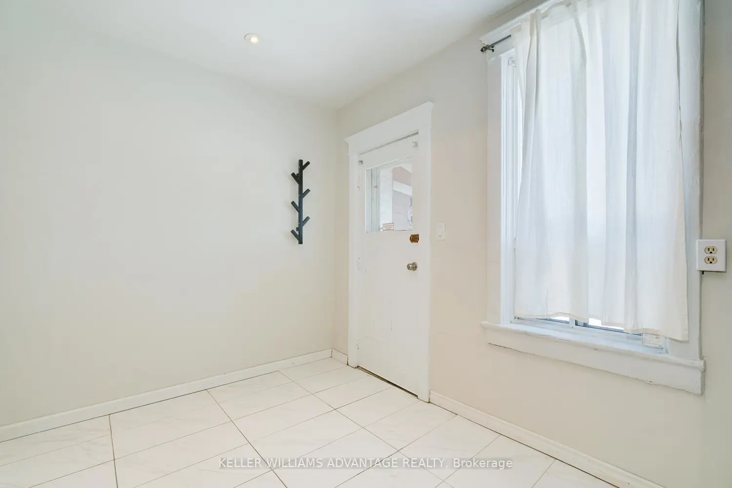 Additional image 10 of 493 Jones Avenue