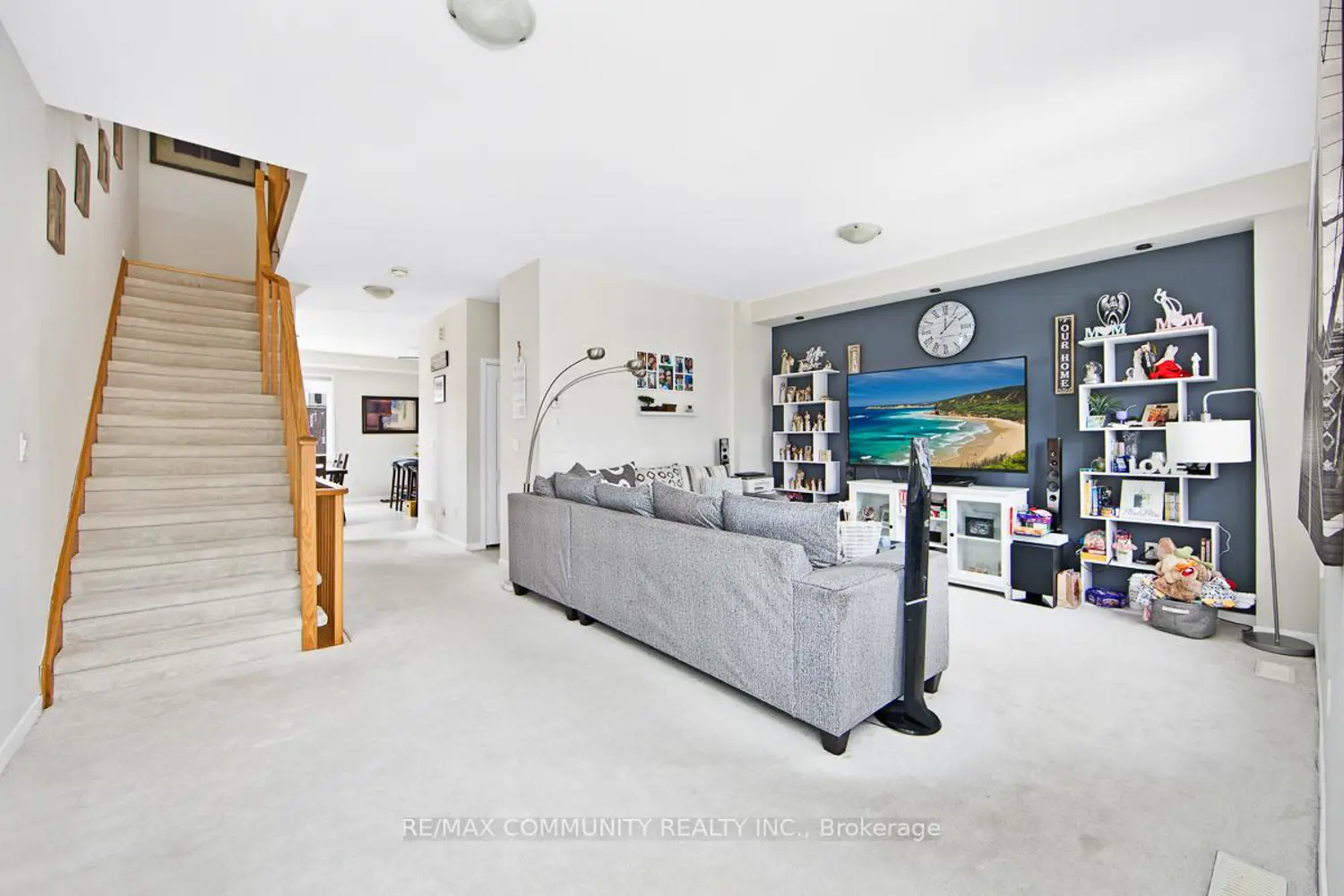 Additional image 9 of 984 Kicking Horse Path