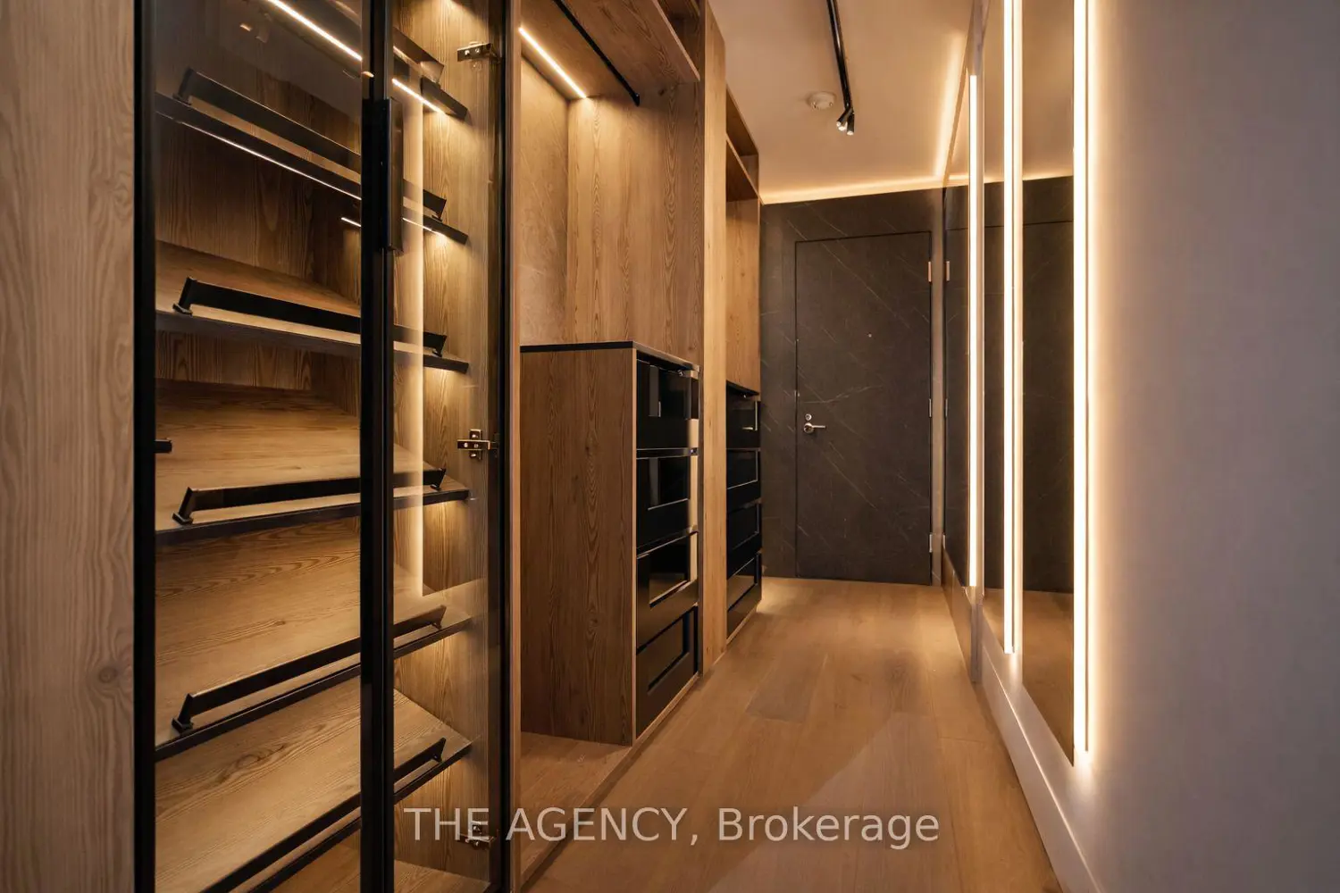 Additional image 12 of 75 Portland Street 704
