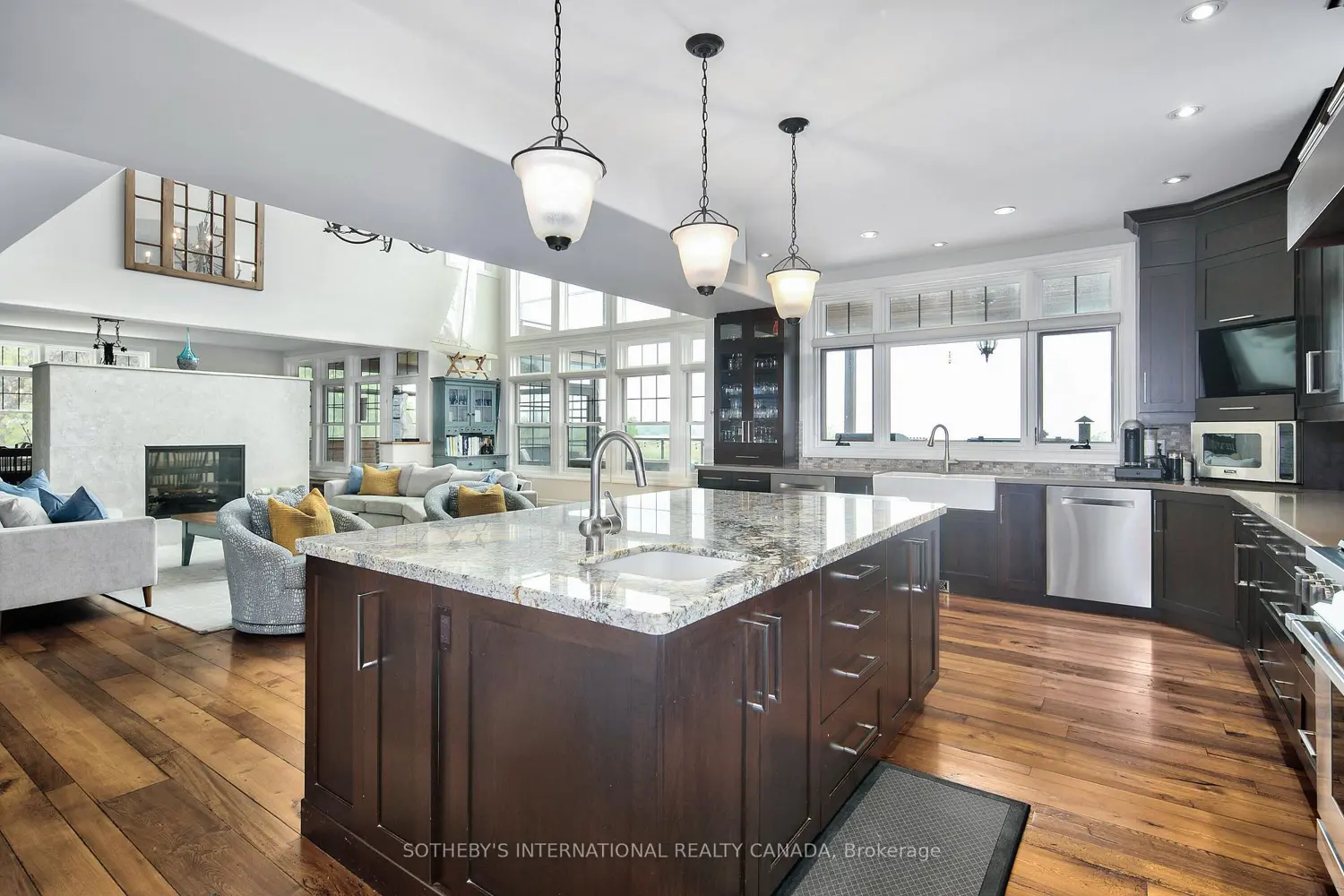 Additional image 8 of 156 Bartlett Boulevard