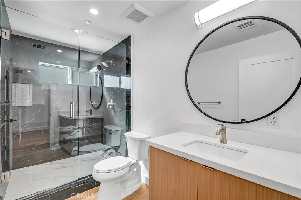 Additional image 12 of 18221 Chatsworth St Unit A, Northridge, CA 91326