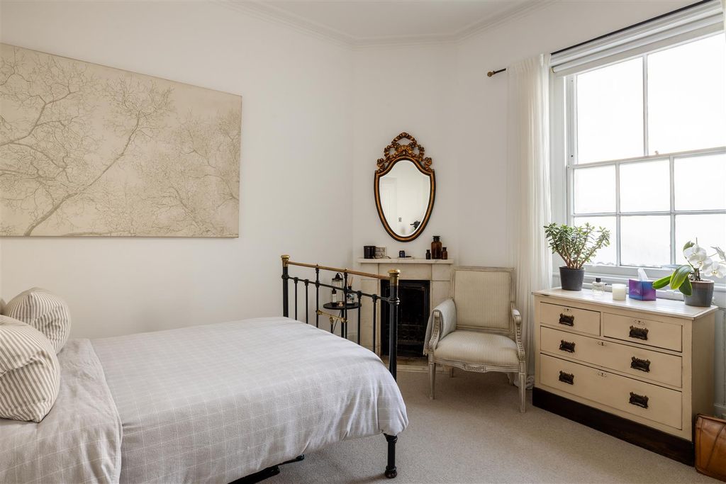 Additional image 12 of 2 bed flat for saleLewes Crescent, Brighton BN2