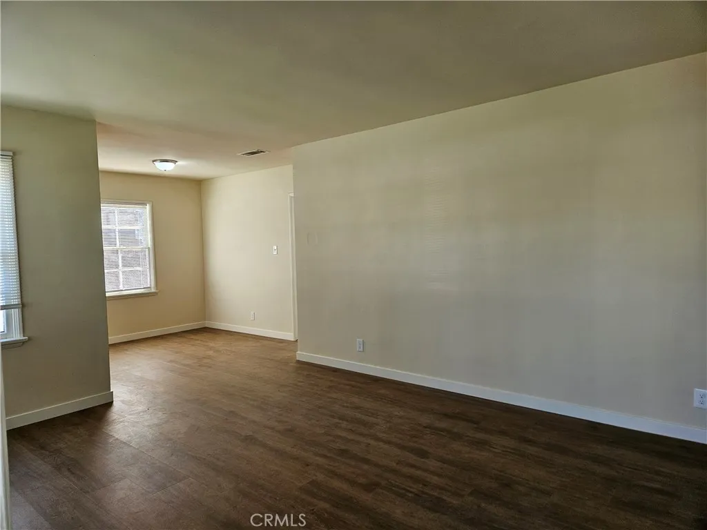 Additional image 77 of 6907 White Oak Ave, Reseda, CA 91335