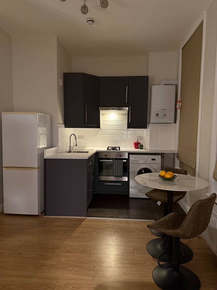 Additional image 4 of 1 Bed Flat, Harrow Road, W9, N1 7GU