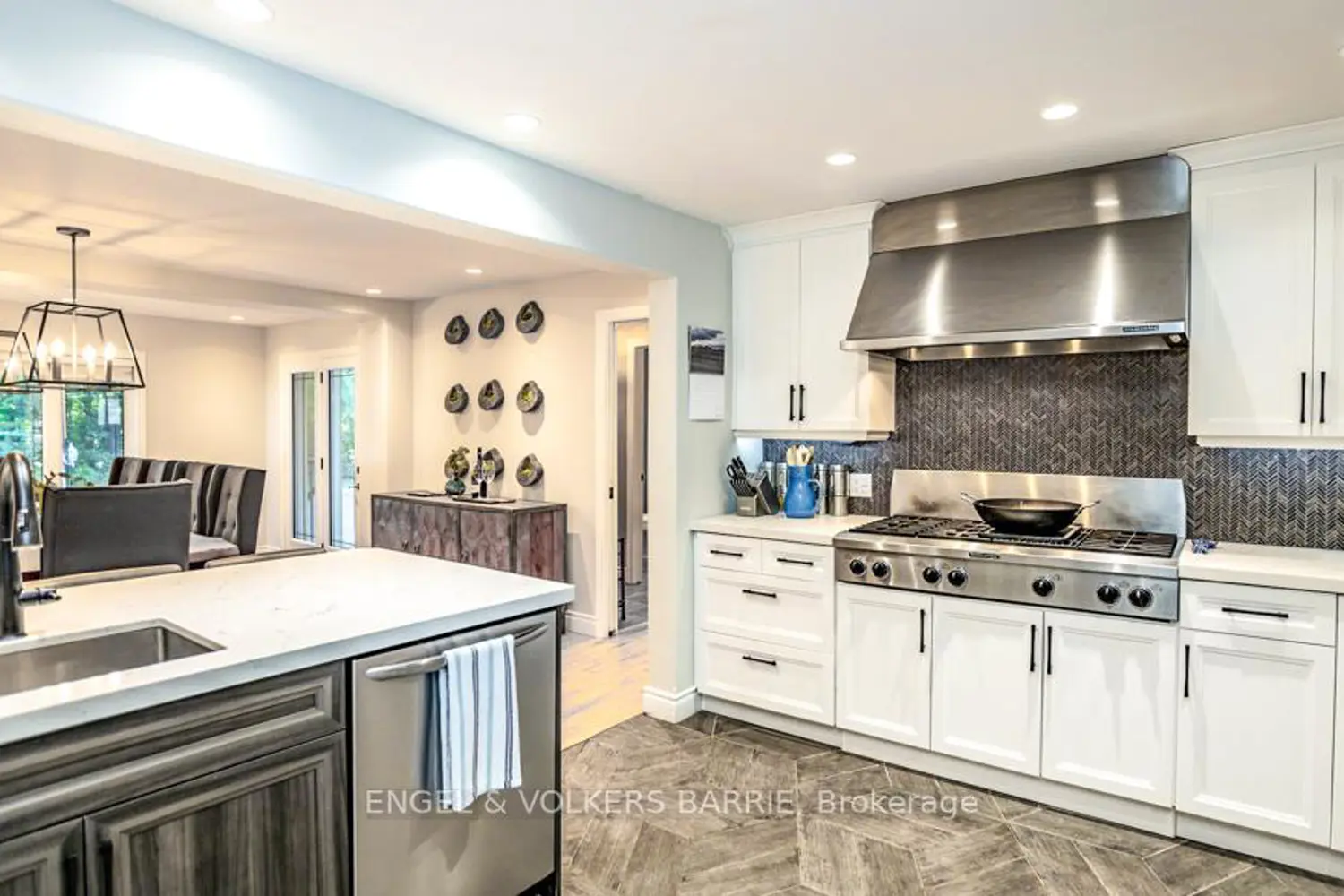 Additional image 4 of 112 Lakeshore Road