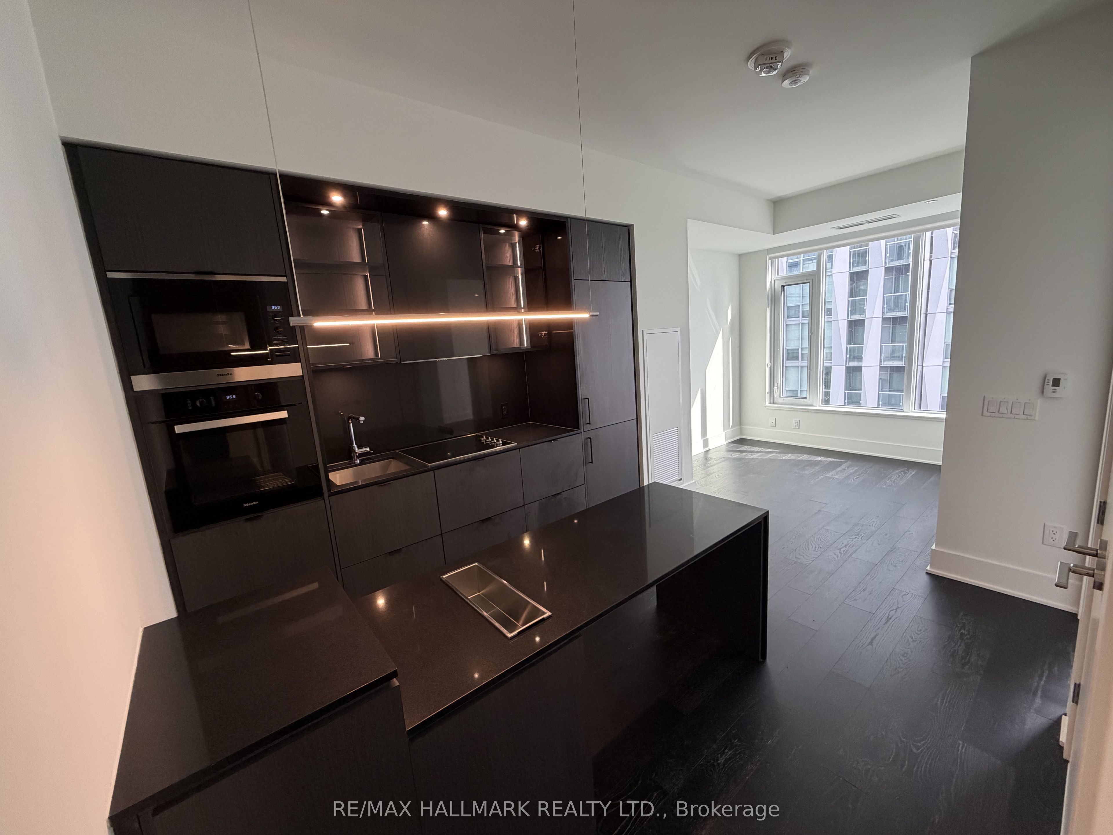 Additional image 4 of 4206-11 Yorkville Avenue W, Toronto, ON, M4W 0B7