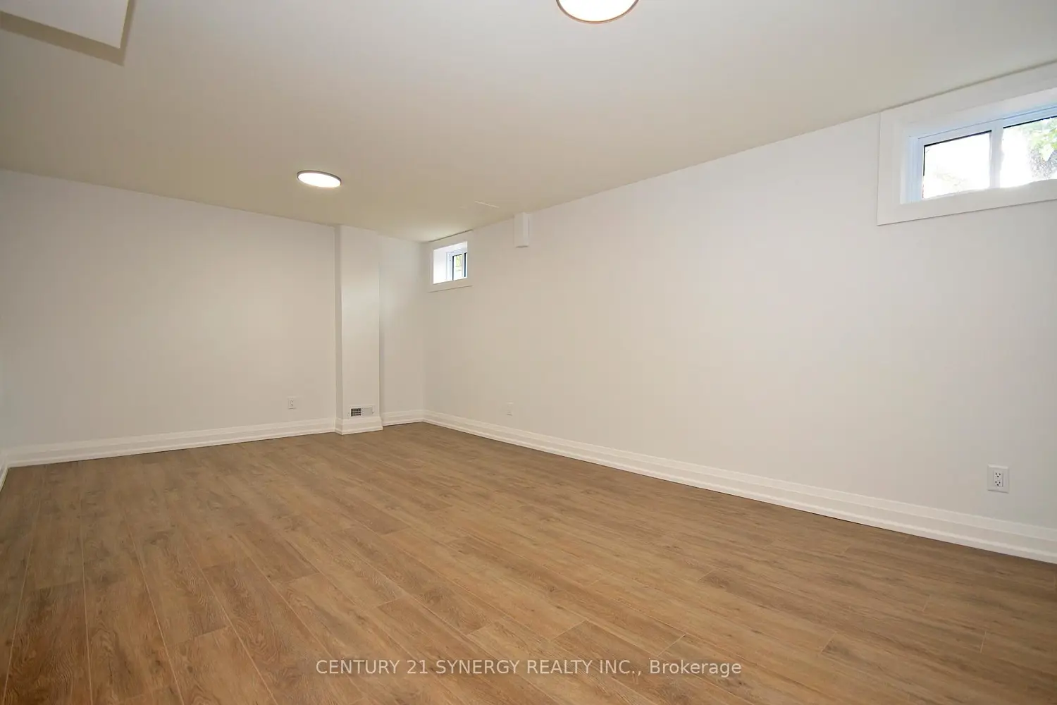 Additional image 19 of 660 Hochelaga Street 34