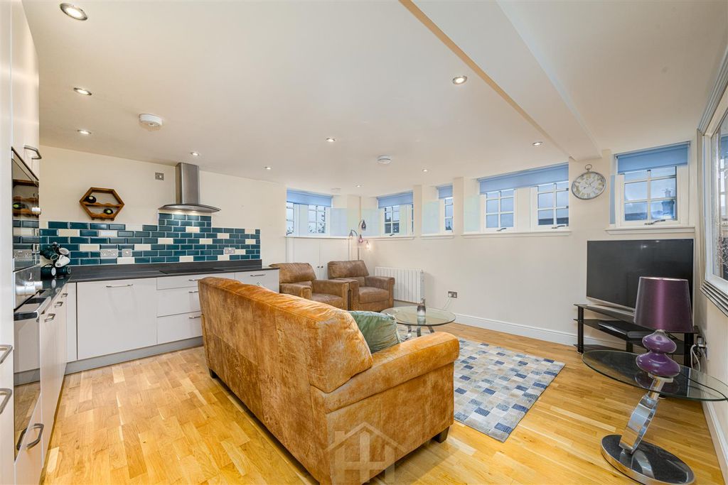 Additional image 5 of 2 bed flat for saleWhinny Brae, Broughty Ferry DD5