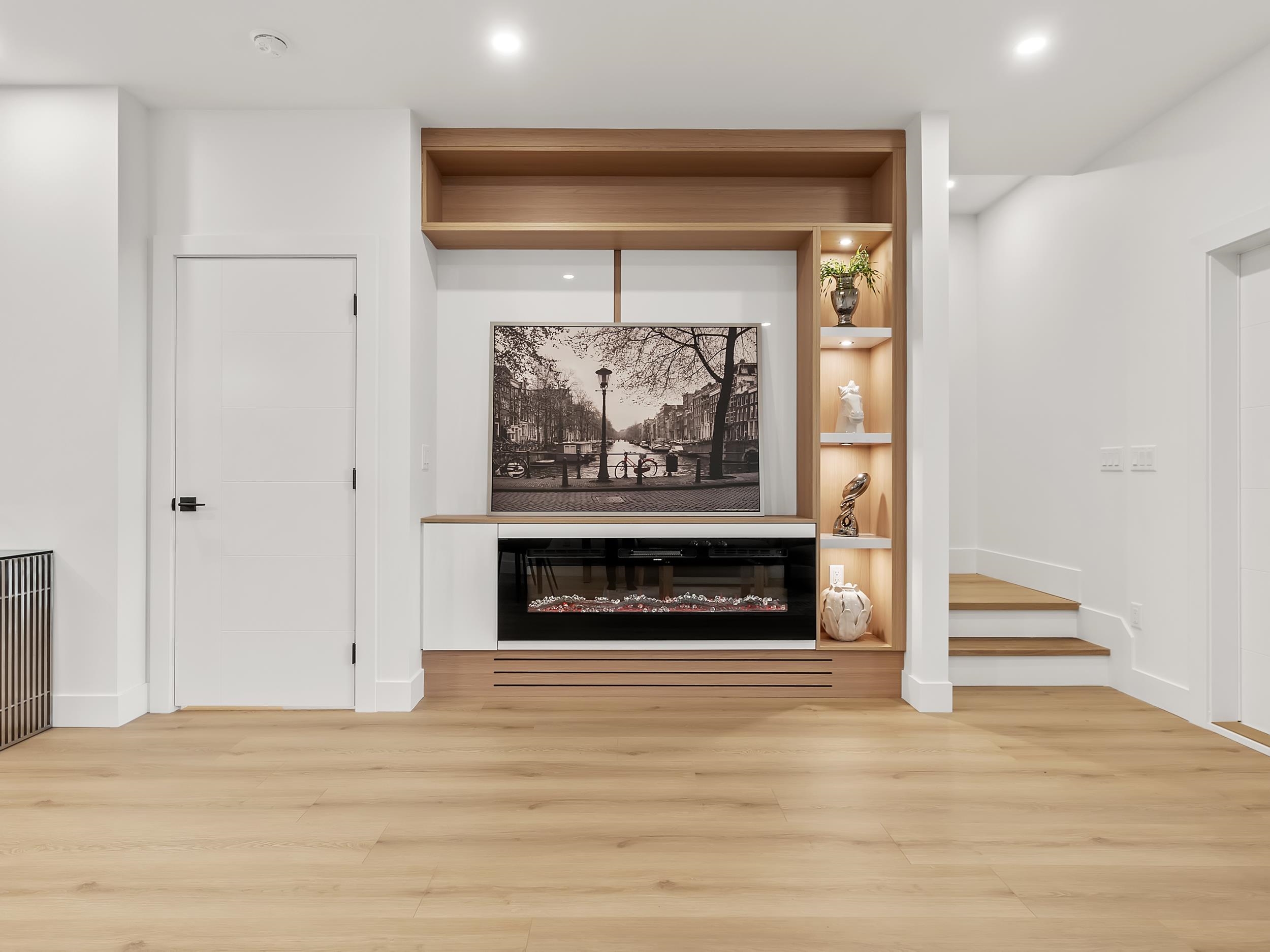 Additional image 5 of 101-16697 16 Avenue, Surrey, BC, V3S 9X7