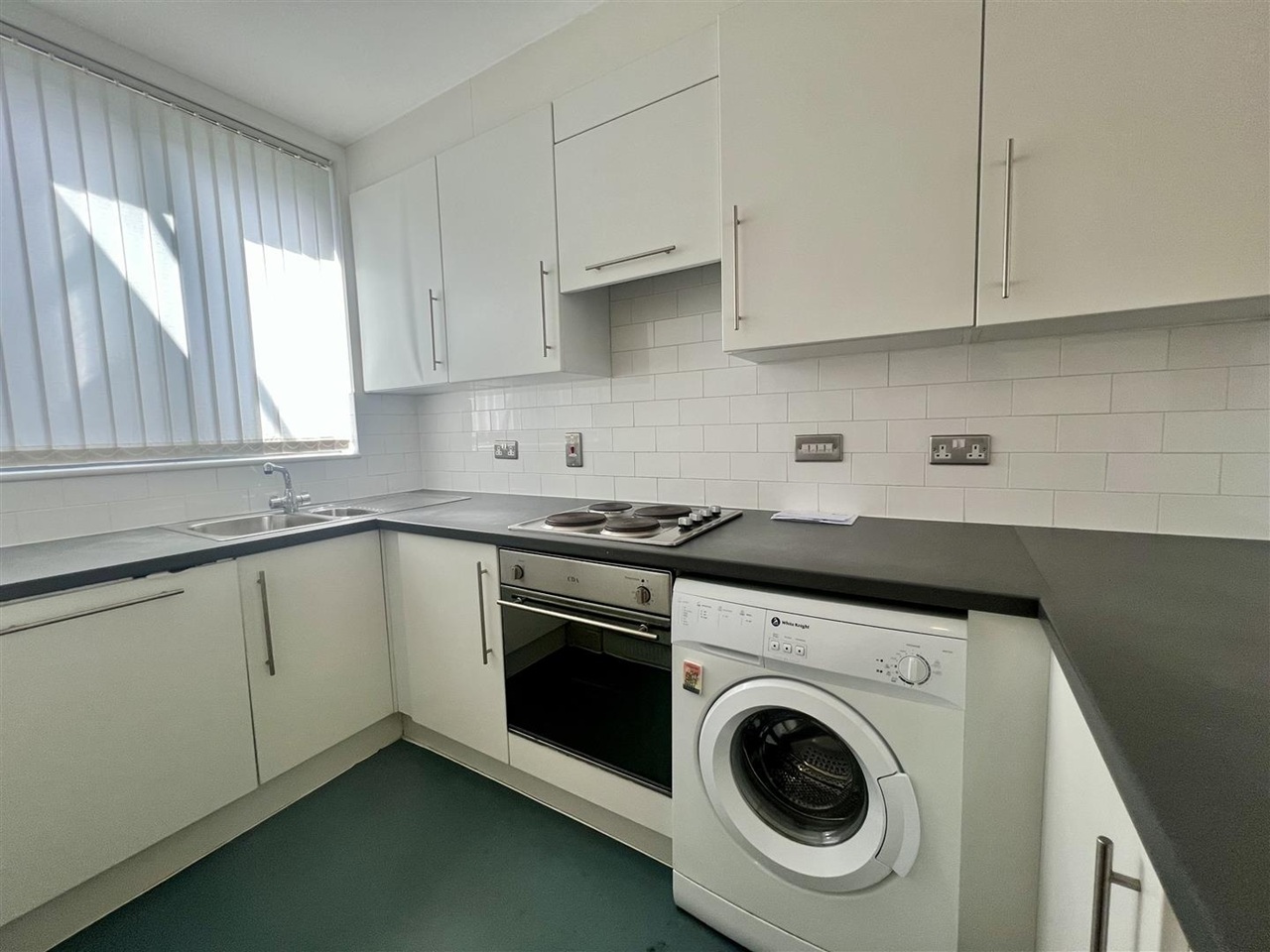 Additional image 3 of 2 Bed Flat, Crown St, LS2, N1 7GU