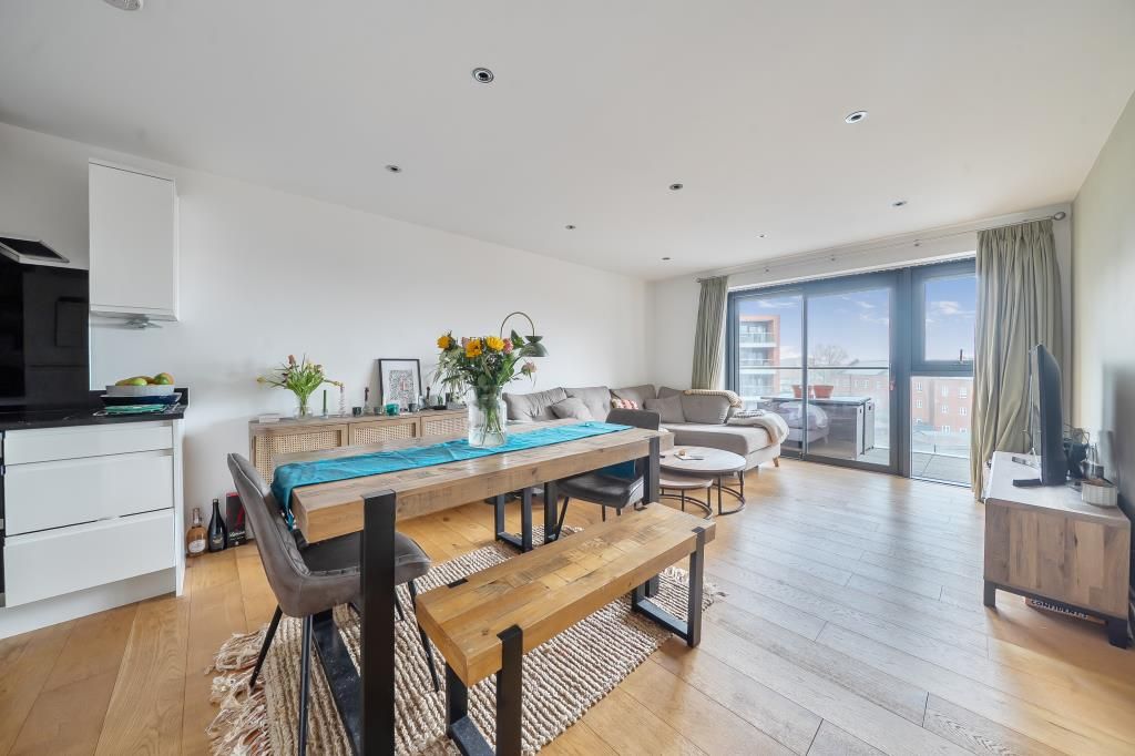 Additional image 21 of 2 bed flat for saleNewbury, Berkshire RG14